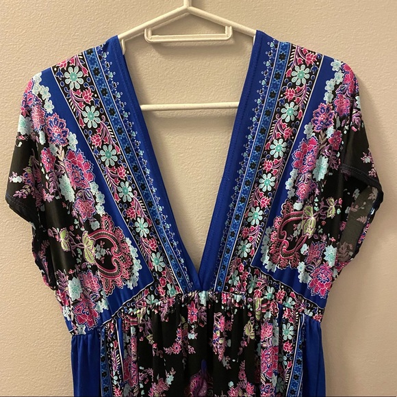 Seduction Deep V neck short sleeve dress - Picture 2 of 6